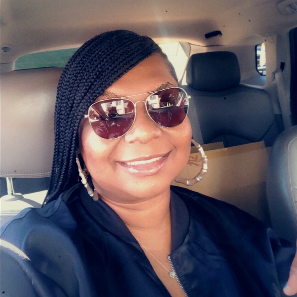 Meet your Posher, Tracie